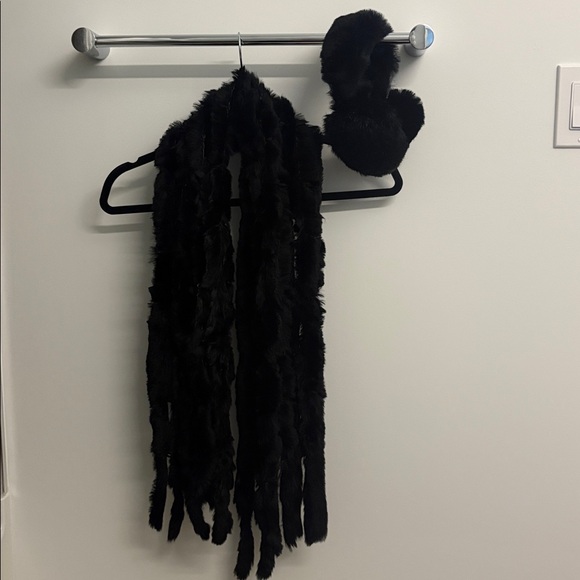 No Label Accessories - Black fur scarf & earmuff set